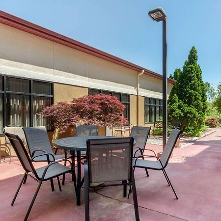 Comfort Suites Rolla Exterior photo